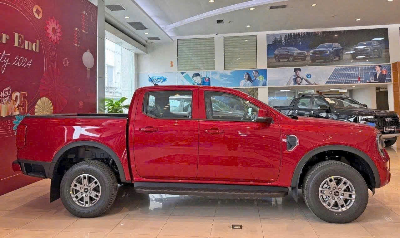 giá xe ford ranger
